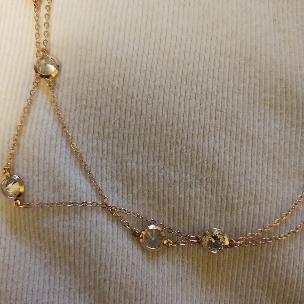 Set Of 3 Station Style Necklaces And A Bracelet - Picture 6 of 10